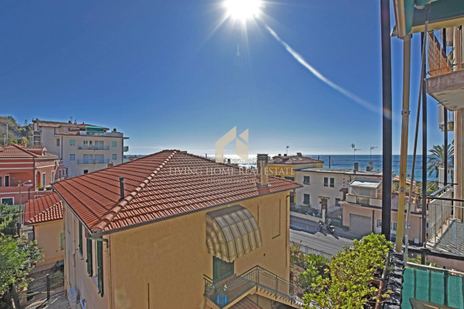 Appartamento in vendita a Bordighera