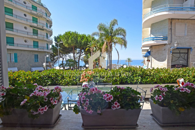 Appartamento in vendita a Ospedaletti