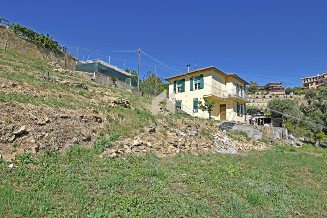 Casa singola in vendita a Sanremo