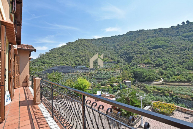 Villa in vendita a Dolceacqua