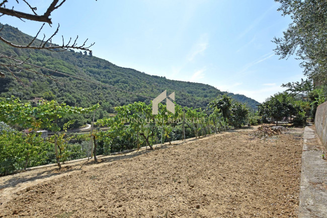 Villa in vendita a Dolceacqua