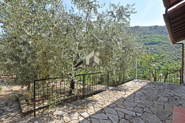 Villa in vendita a Dolceacqua