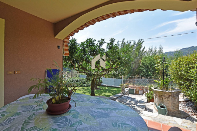 Villa in vendita a Dolceacqua