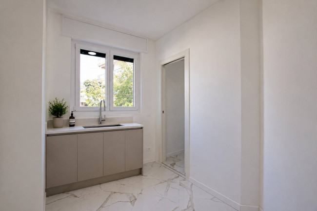  for sale in Sanremo