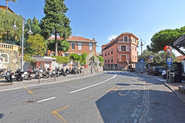  for sale in Sanremo