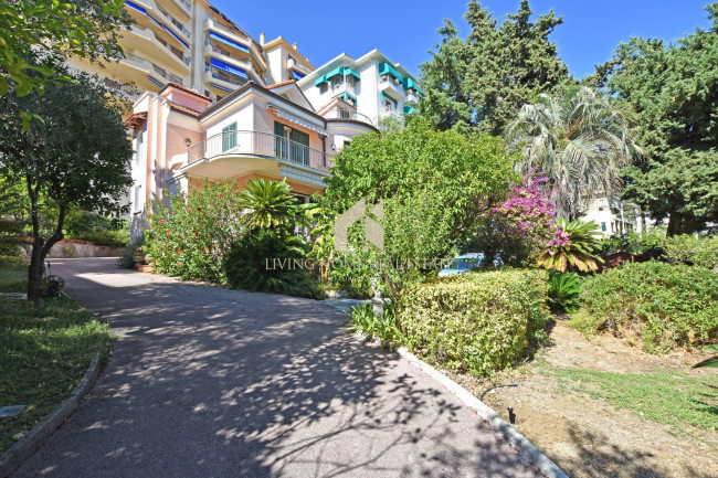Villa in vendita a Sanremo