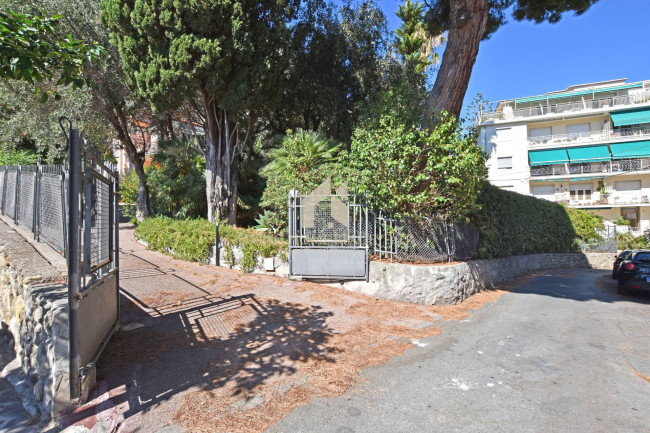 Villa in vendita a Sanremo