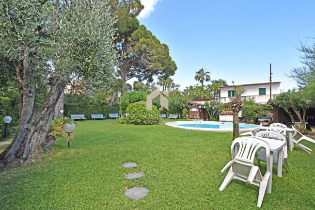  à vente à Sanremo