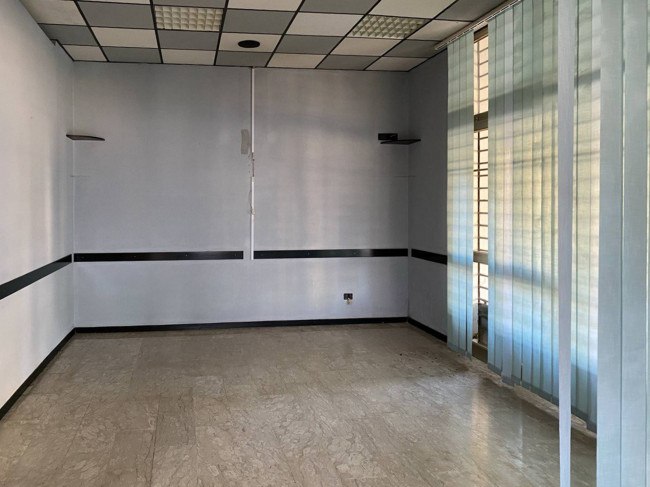 Locale commerciale in vendita a Fossacesia