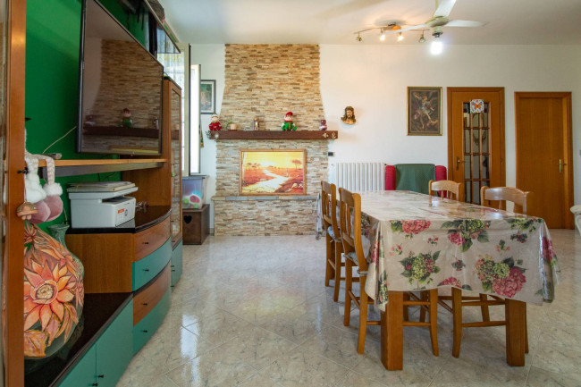 Villa bifamiliare in vendita a Casalbordino
