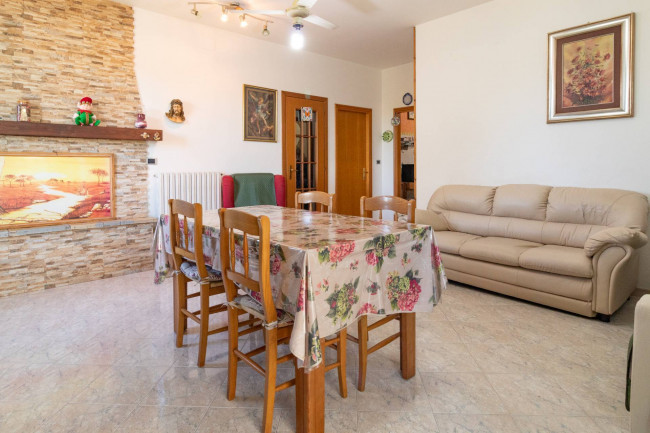 Villa bifamiliare in vendita a Casalbordino