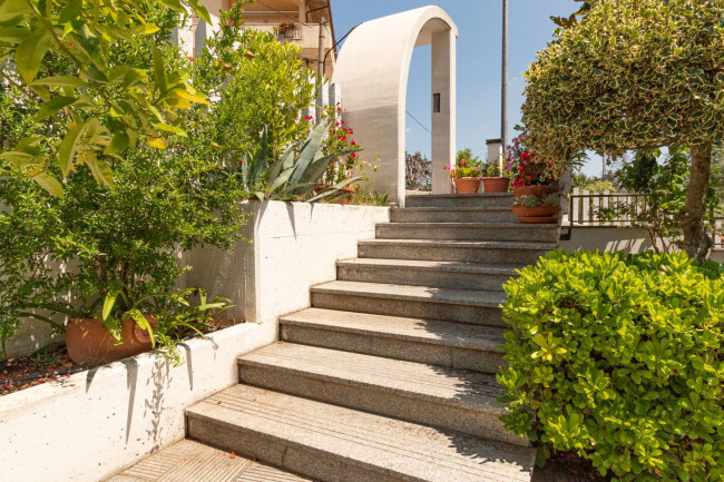 Villa in vendita a Villa Santa Maria