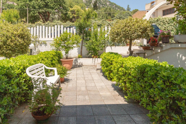 Villa in vendita a Villa Santa Maria