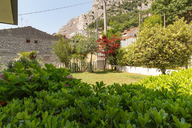 Villa in vendita a Villa Santa Maria