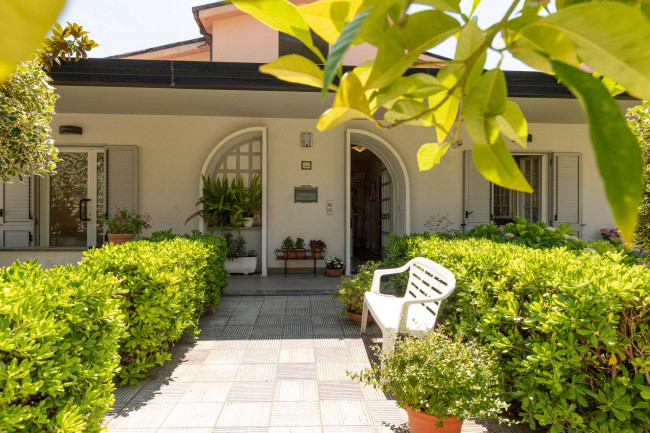 Villa in vendita a Villa Santa Maria