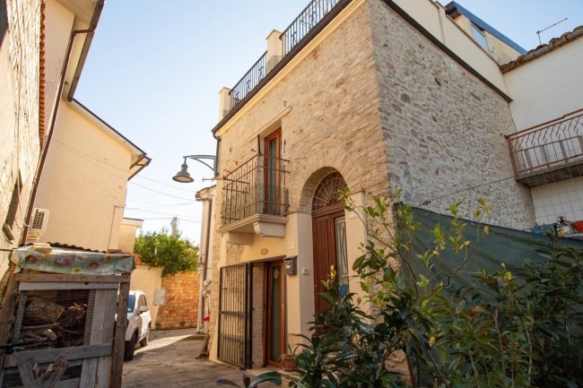 Casa singola in vendita a Mozzagrogna