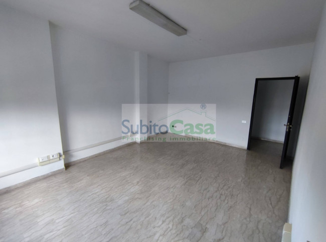 Studio/Ufficio in affitto a Chieti