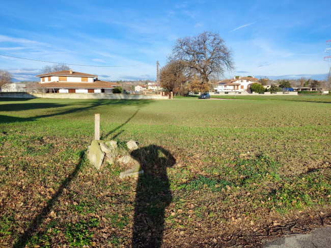 Terreno edificabile in vendita a Cepagatti