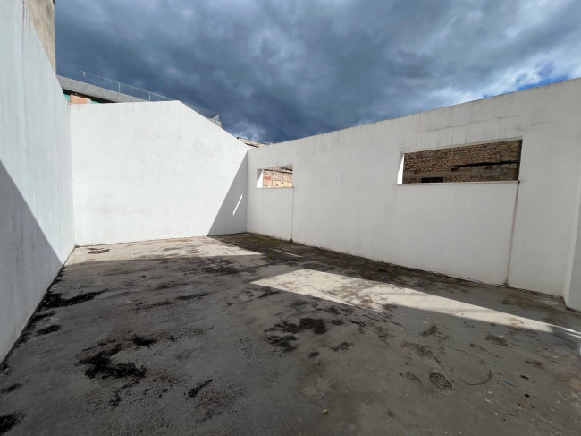 Locale commerciale in affitto a Chieti