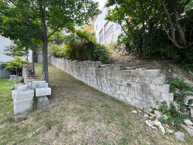 Appartamento in vendita a Brittoli
