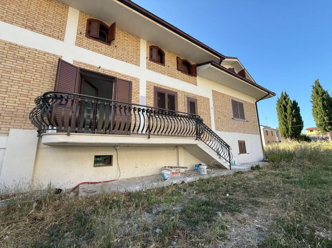 Villa Bifamiliare in affitto a Manoppello
