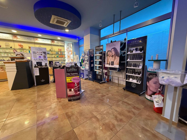 Locale commerciale in vendita a Chieti