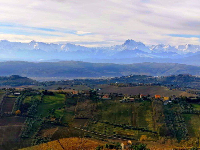 Casa singola in vendita a Acquaviva Picena