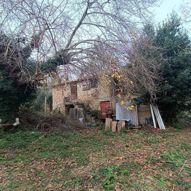 Rustico in vendita a Massignano