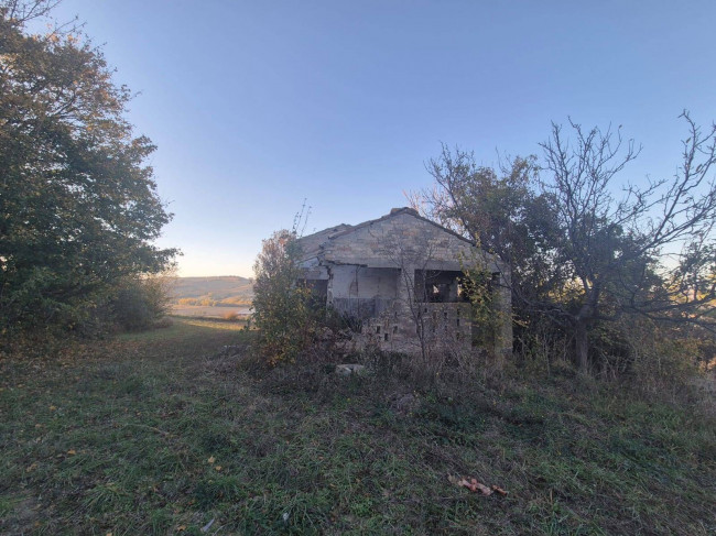 Rustico in vendita a Fermo