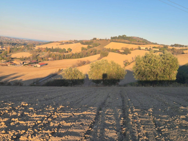 Rustico in vendita a Fermo