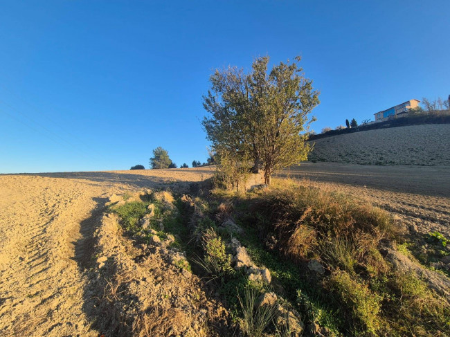 Rustico in vendita a Fermo