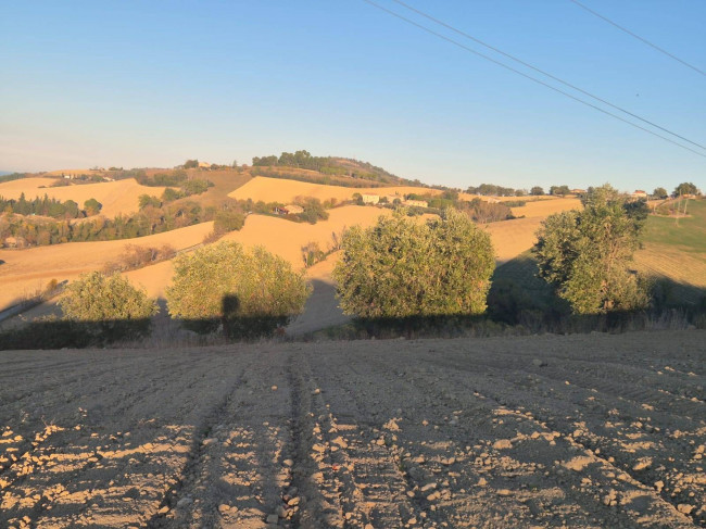 Rustico in vendita a Fermo