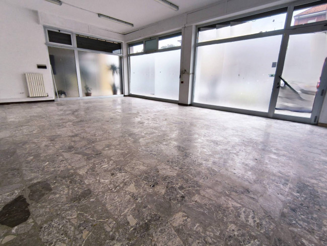 Locale commerciale in vendita a Monteprandone