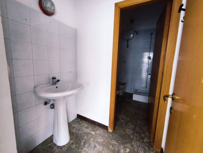 Locale commerciale in vendita a Monteprandone