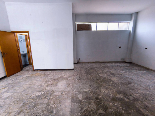 Locale commerciale in vendita a Monteprandone