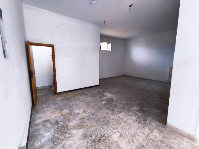 Locale commerciale in vendita a Monteprandone