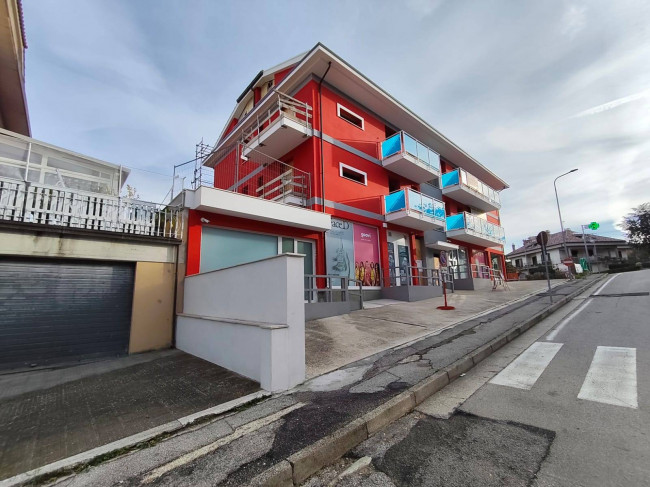 Appartamento in vendita a Acquaviva Picena