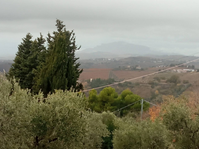 Rustico in vendita a Acquaviva Picena