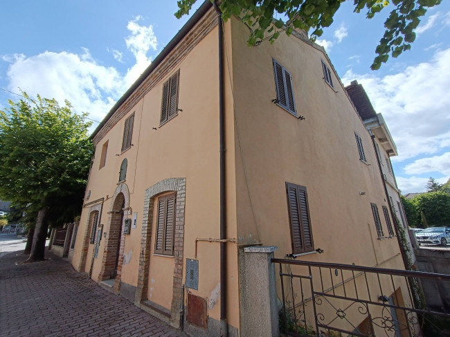 Casa singola in vendita a Rotella