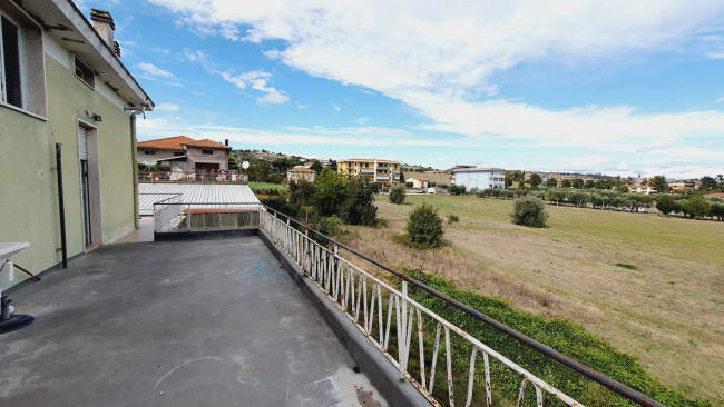 Casa singola in vendita a Monsampolo del Tronto