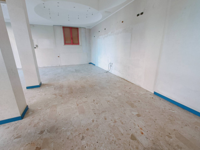 Locale commerciale in vendita a San Benedetto del Tronto