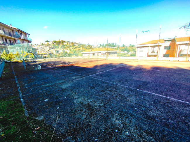 Villa in vendita a Acquaviva Picena