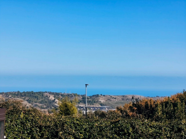 Villa in vendita a Acquaviva Picena