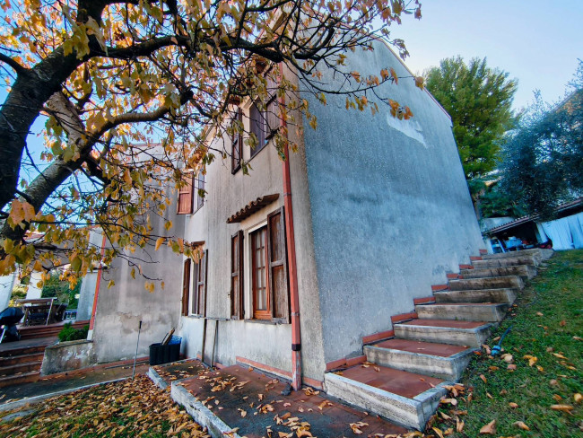 Villa in vendita a Acquaviva Picena