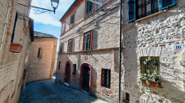 Casa singola in vendita a Montalto delle Marche