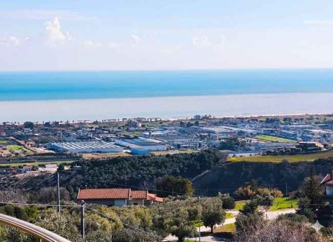 Appartamento in vendita a Colonnella