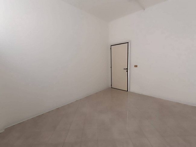 Locale commerciale in vendita a Grottammare