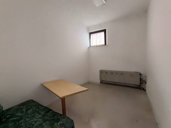 Locale commerciale in vendita a Grottammare