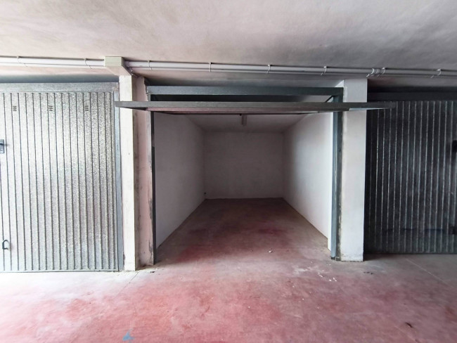 Box o garage in vendita a San Benedetto del Tronto