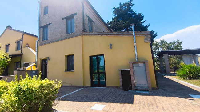 Appartamento in vendita a Acquaviva Picena